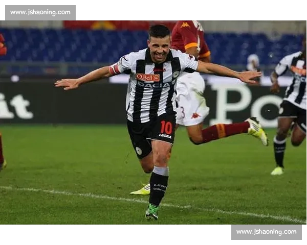 因莫比莱 201 球笑傲意甲二十年,迪纳塔莱夸利亚雷拉紧追,伊布托蒂传奇难掩锋芒 因莫比莱 201 球笑傲意甲二十年,迪纳塔莱夸利亚雷拉紧追,伊布托蒂传奇难掩锋芒