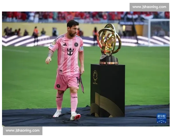 因凡蒂诺盛赞世俱杯揭幕战:6 万球迷见证史诗级开篇 因凡蒂诺盛赞世俱杯揭幕战:6 万球迷见证史诗级开篇