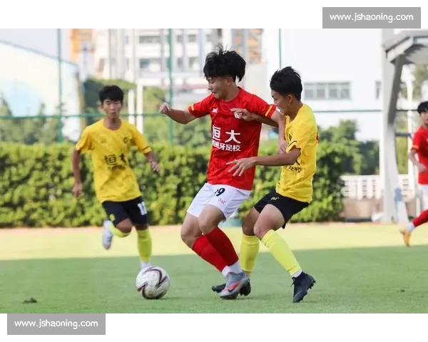 江苏海安博文高中足球队出征全国总决赛 青春风暴剑指冠军