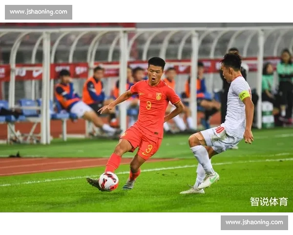 单归化领衔！国足东亚杯名单揭晓，蒋光太等三将意外落选